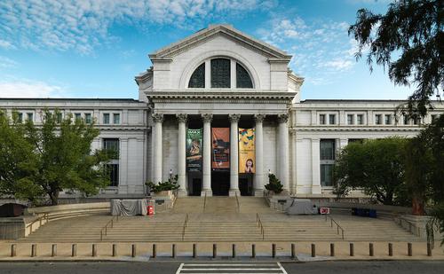 Smithsonian National Museum of Natural History exterior view
